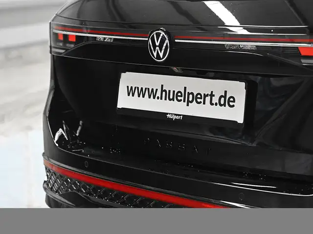 Volkswagen Passat view 7
