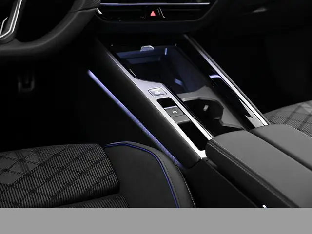 Volkswagen Passat view 15