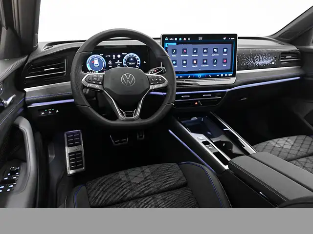 Volkswagen Passat view 13