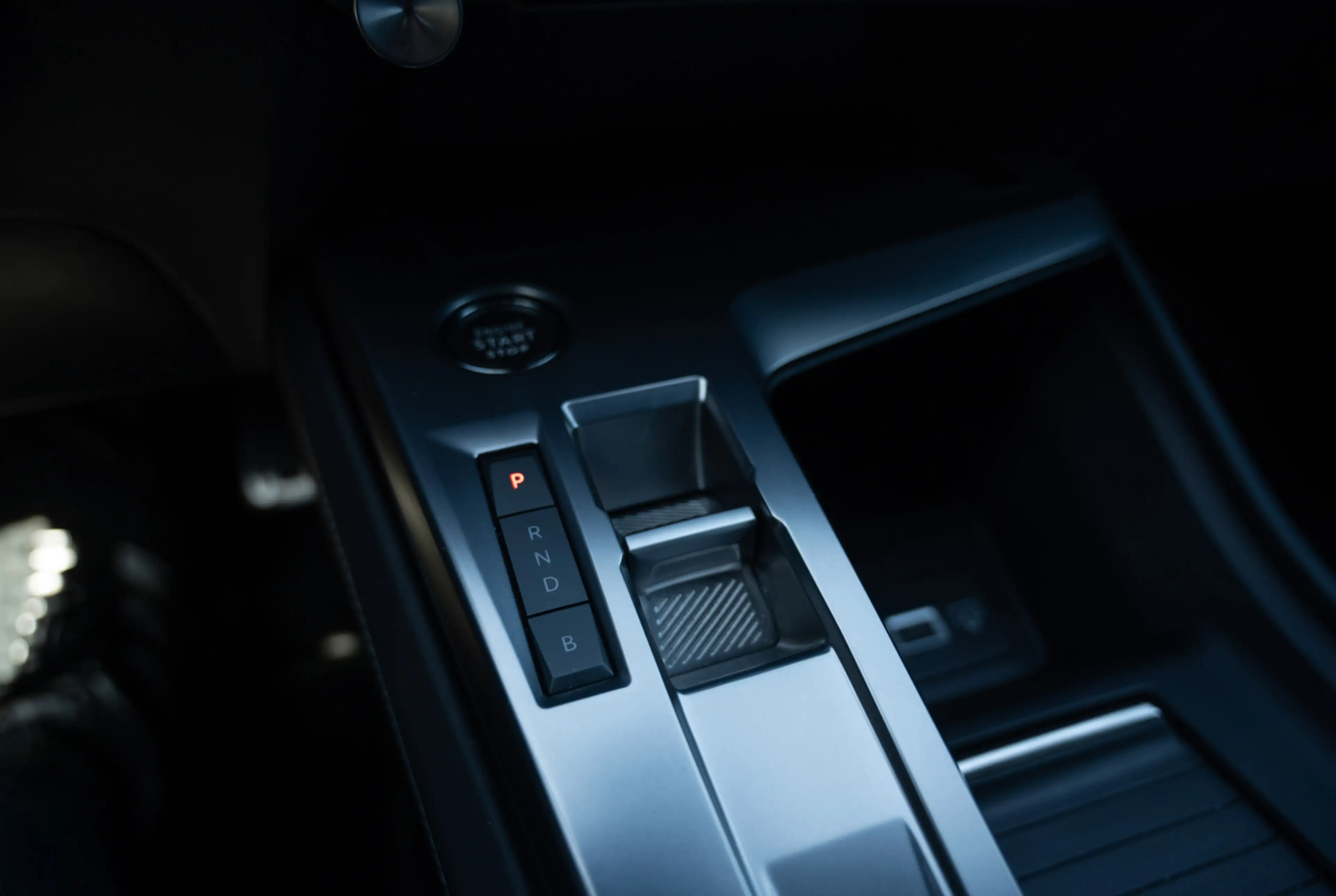 Peugeot 308 First Edition 156 *SHZ*MIRRORSCREEN*LENKRAD-SHZ* — photo 10