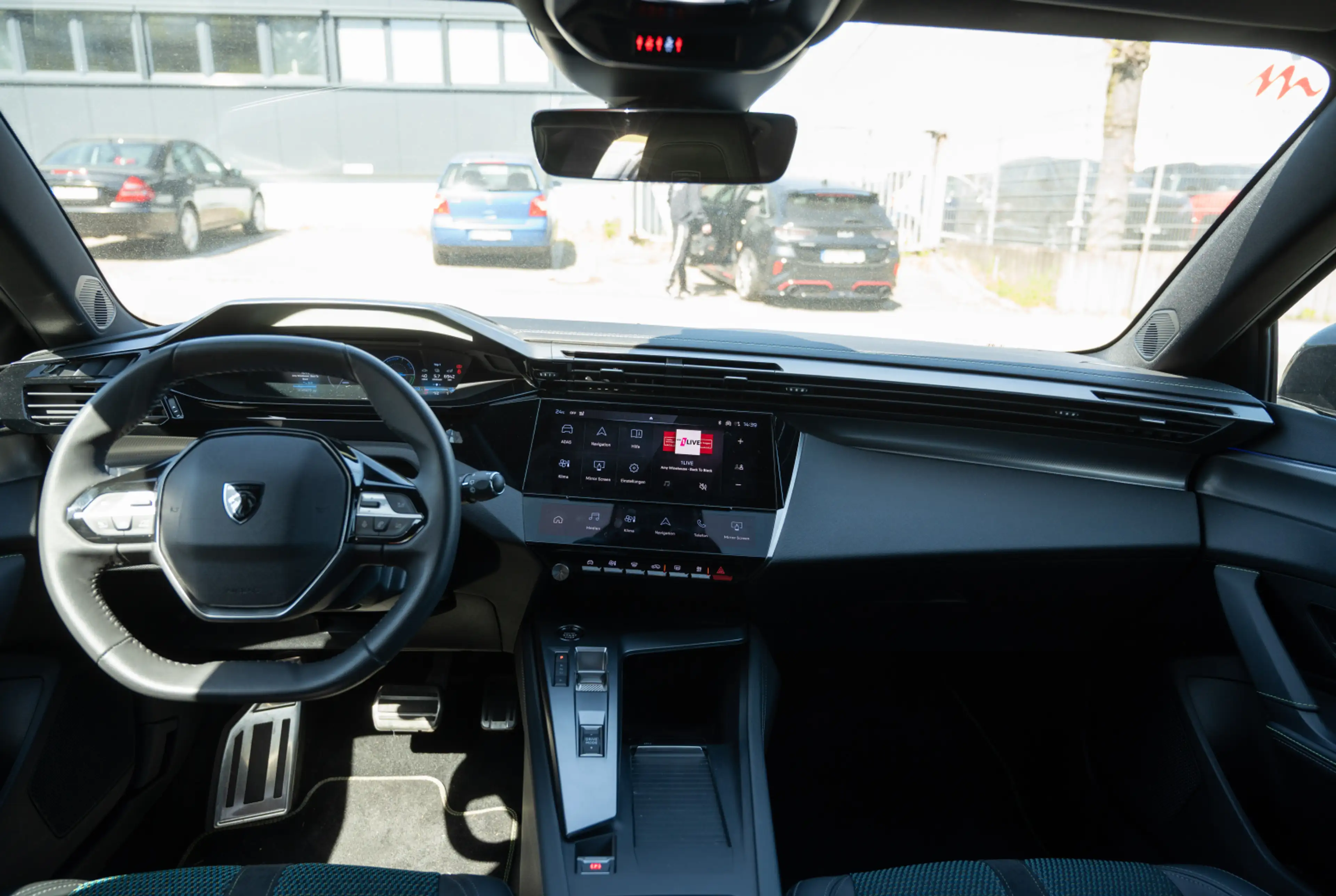 Peugeot 308 First Edition 156 *SHZ*MIRRORSCREEN*LENKRAD-SHZ* — photo 5