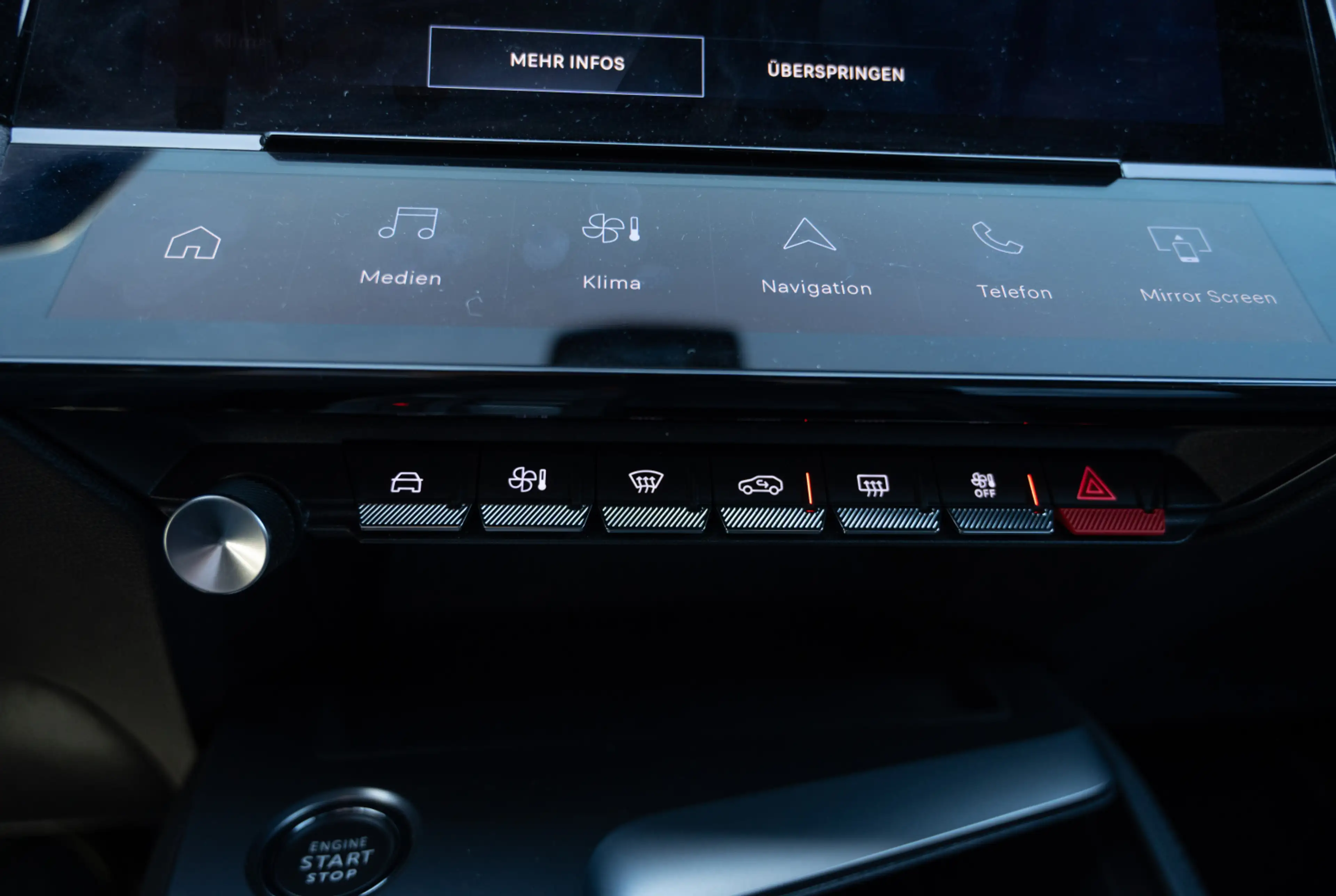 Peugeot 308 First Edition 156 *SHZ*MIRRORSCREEN*LENKRAD-SHZ* — photo 9