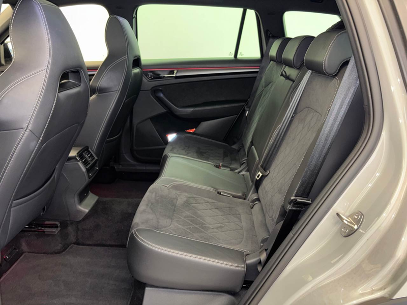 Skoda Kodiaq 2.0 TDI 4x4 Sportline Matrix Virtual AHK — photo 11