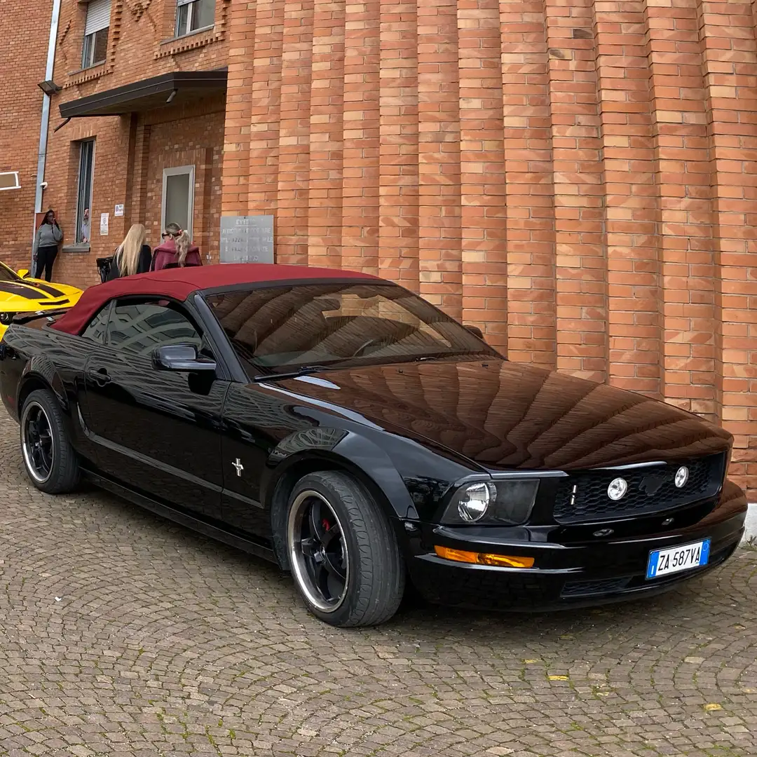 Ford Mustang cabrio V6 4.0L Nero - 1