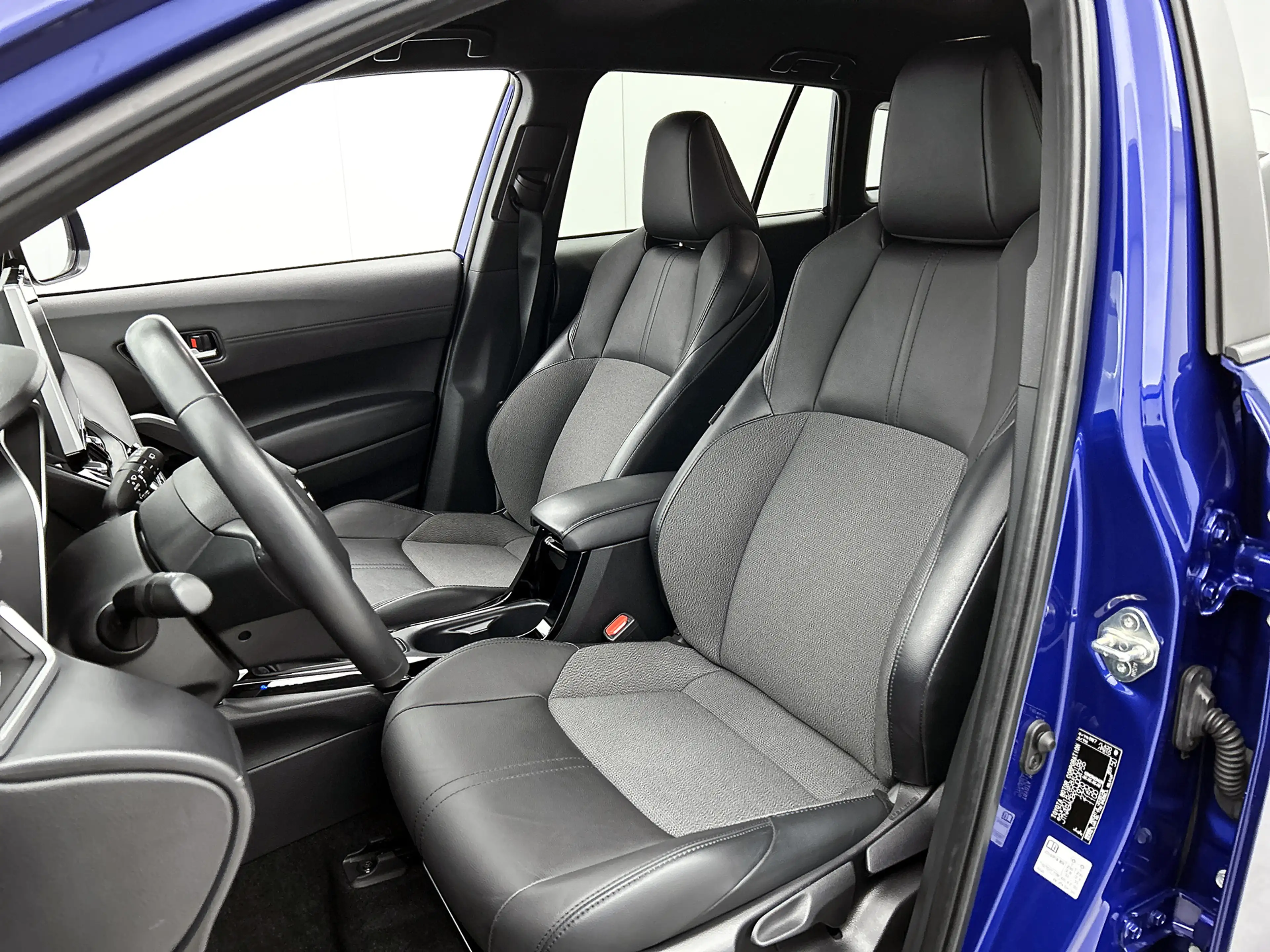 Toyota Corolla Cross 2.0 Hybrid First Edition | Trekhaak | — photo 8