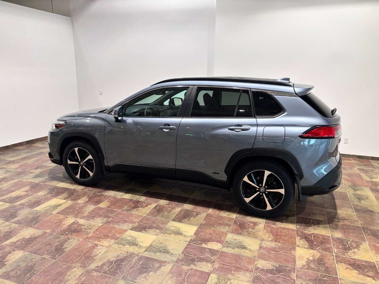 2023 Toyota Corolla Cross Hybrid XSE AWD — снимка 1