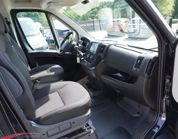 Citroen Jumper Wohnmobil Camper Bravia mobil 35+ L4H2 140 Ansicht 9