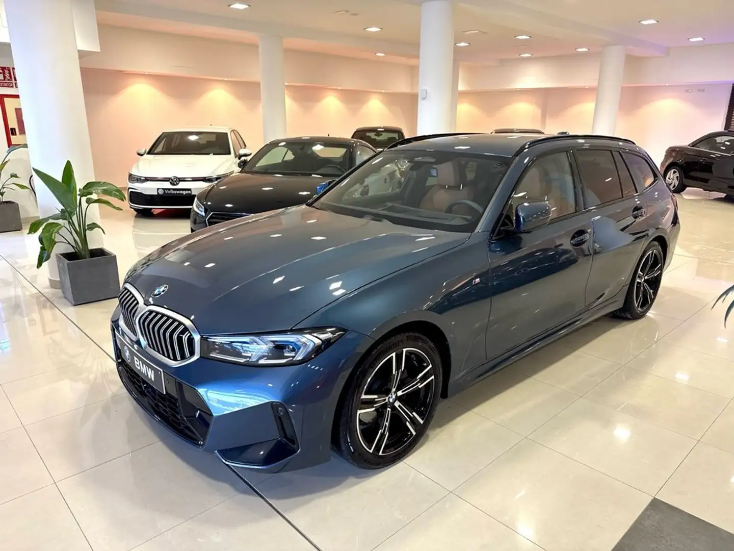 BMW 320 320d xDrive Automática Touring Azul - 1