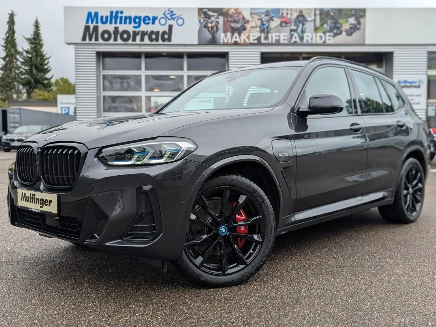 BMW X3 xDr.30e M Sport Laser ACC Sitzbel. PanoD. 20" Grau - 2
