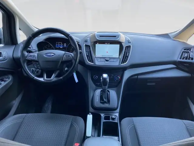 Ford C-Max view 5