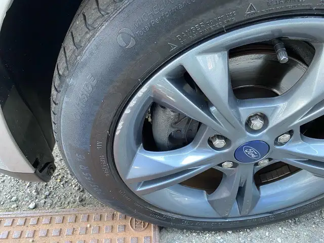 Ford C-Max view 13