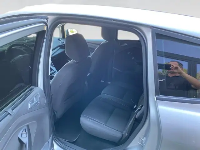 Ford C-Max view 7