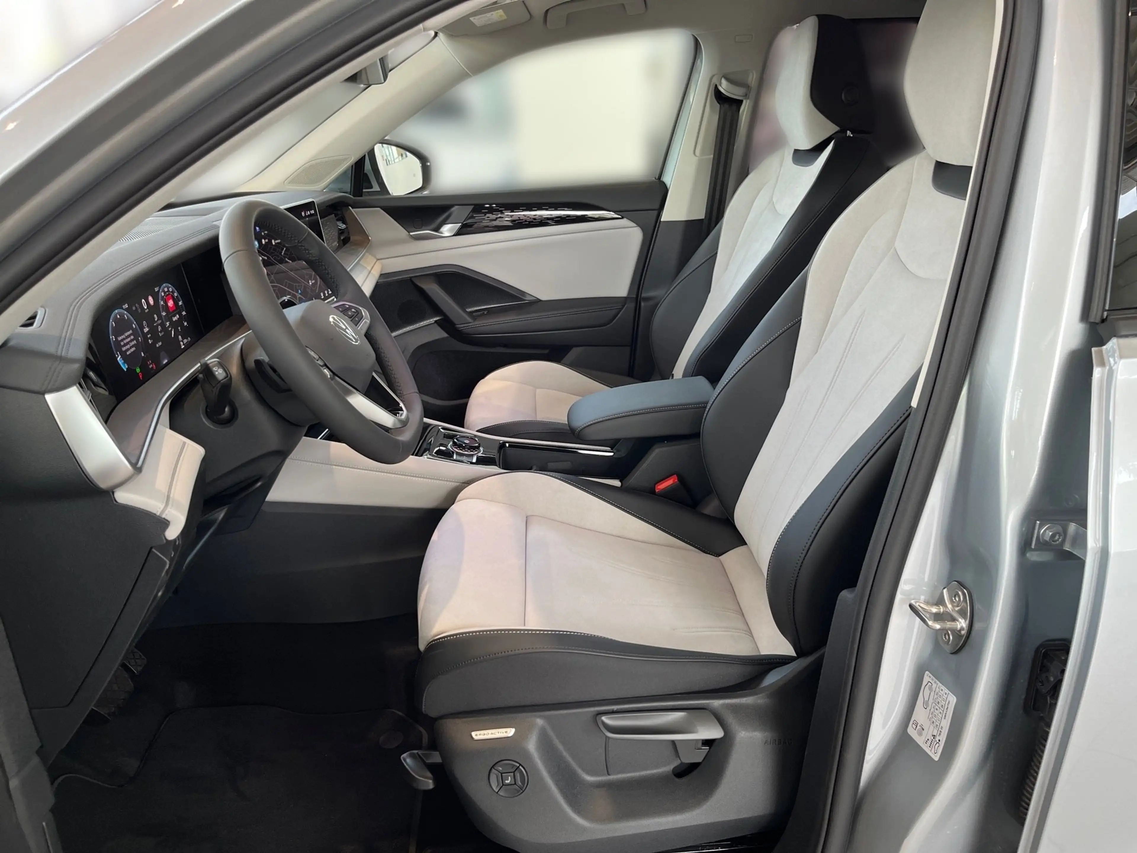 Volkswagen Tayron 2.0 TSI 4M Elegance *AHK*NAVI*KAMERA* — photo 11