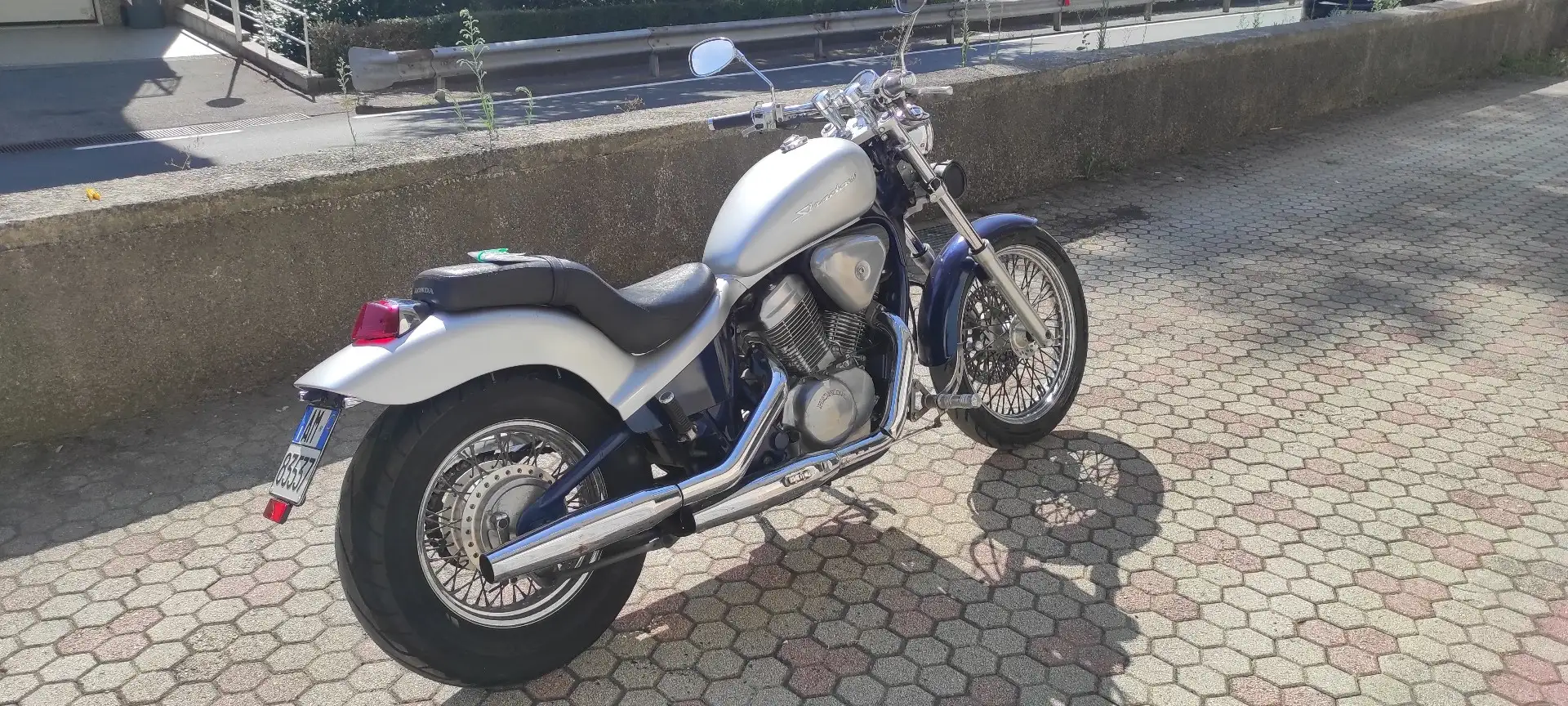 Honda Shadow 600 Серебристый - 2