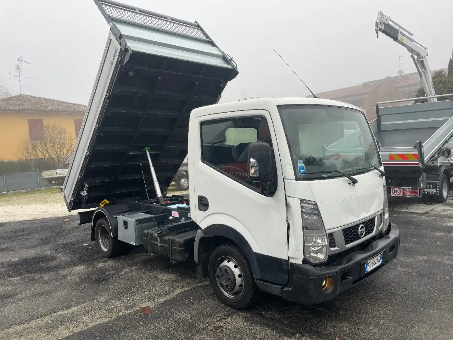Nissan Cabstar RIBALTABILE TRILATERALE [R151] Bianco - 2
