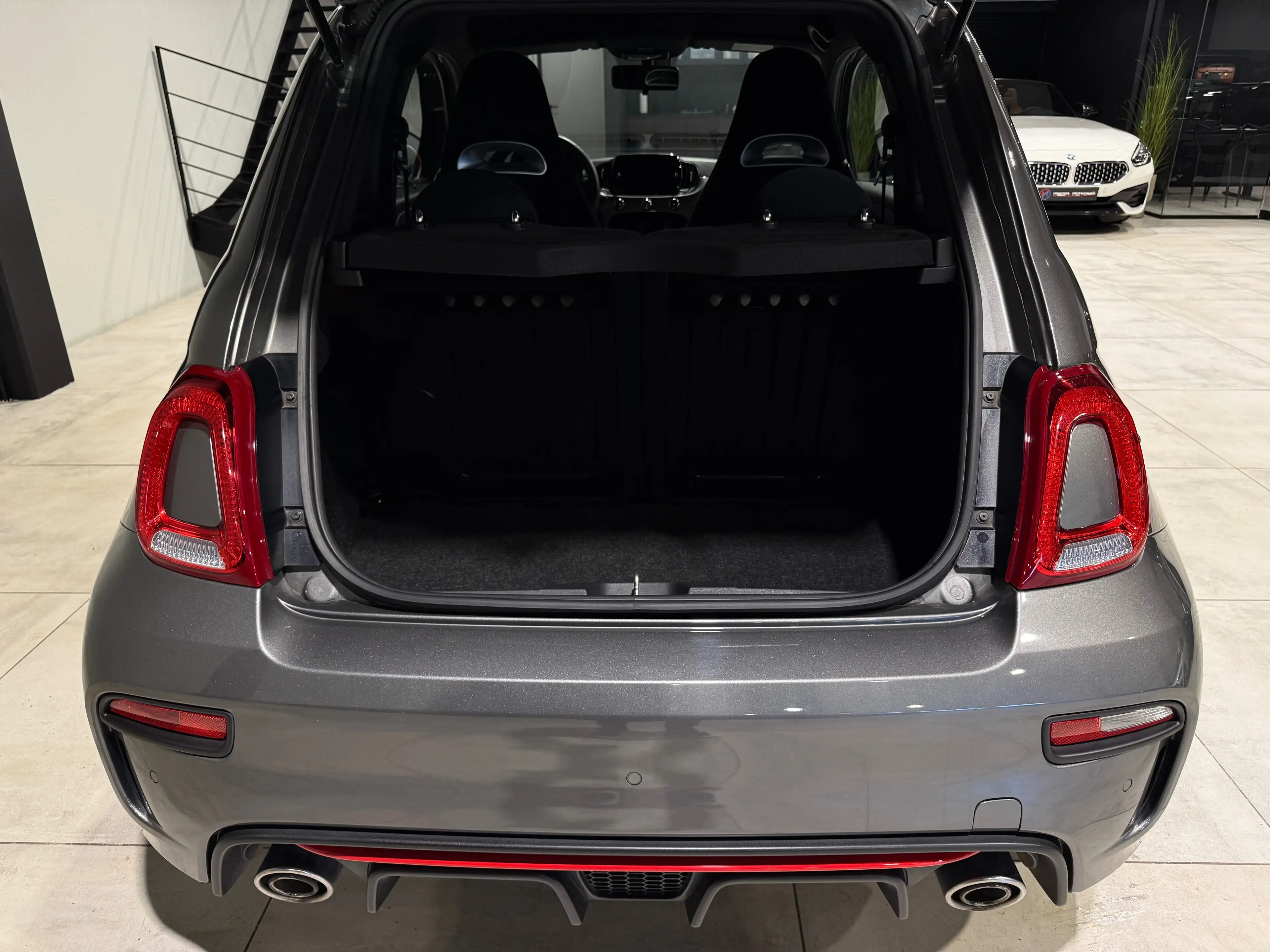Abarth 595 1.4i TURBO 145CV !! 1ER MAiN !! ETAT NEUF !! GARANTiE !! — photo 6