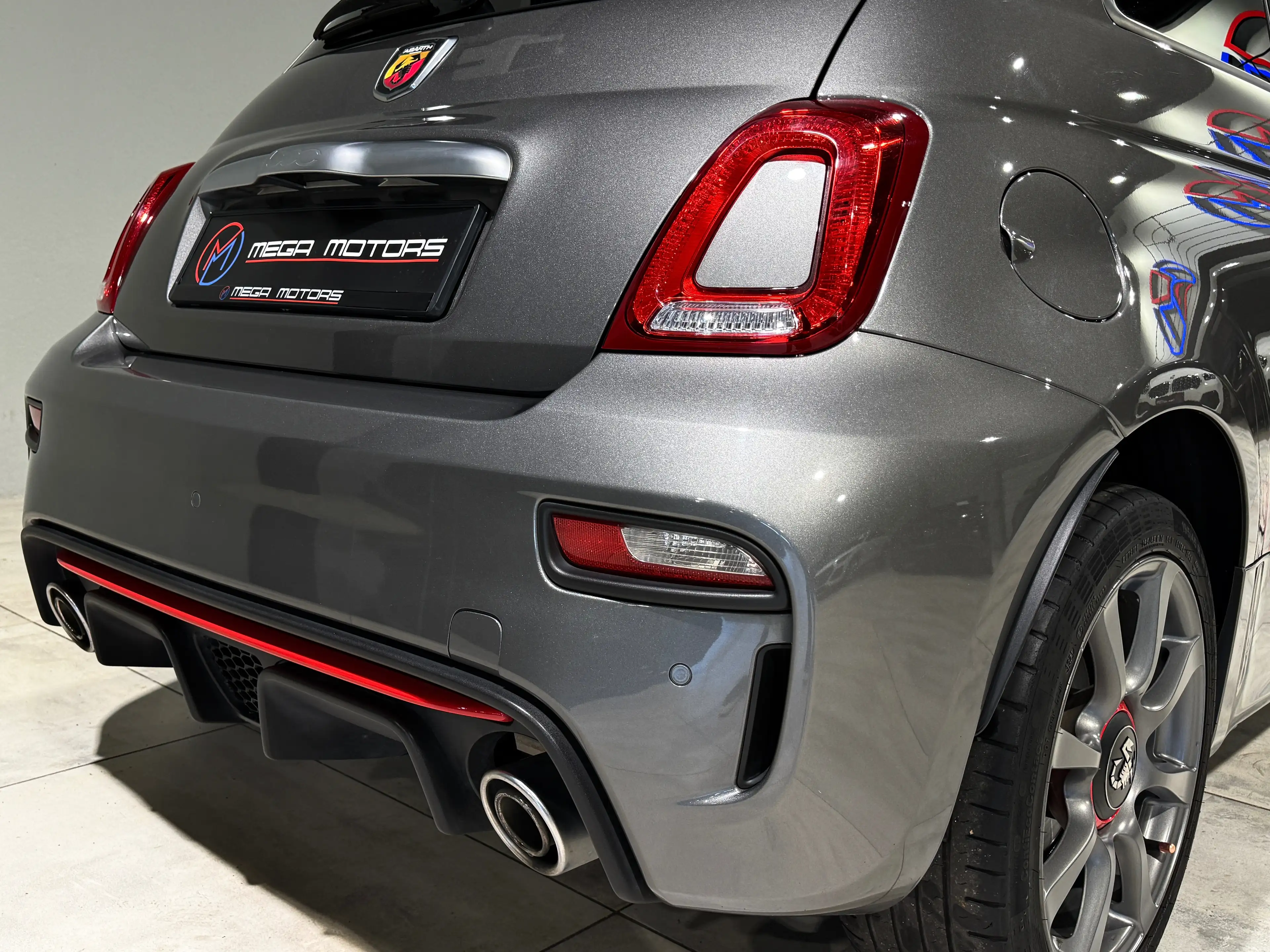 Abarth 595 1.4i TURBO 145CV !! 1ER MAiN !! ETAT NEUF !! GARANTiE !! — photo 8
