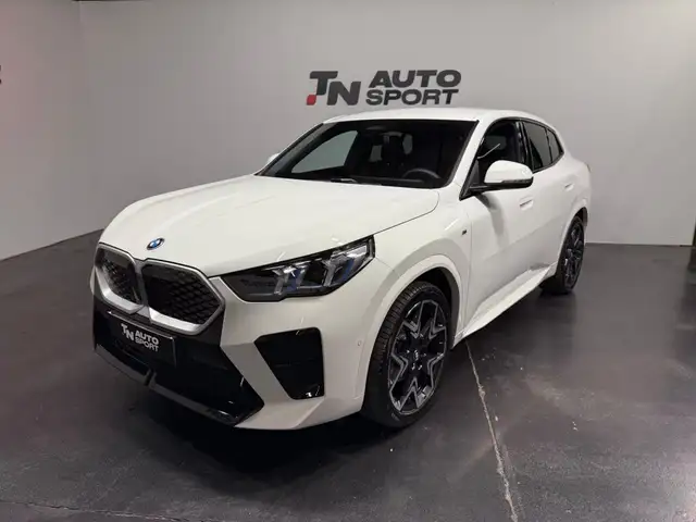 BMW iX2 eDrive20A