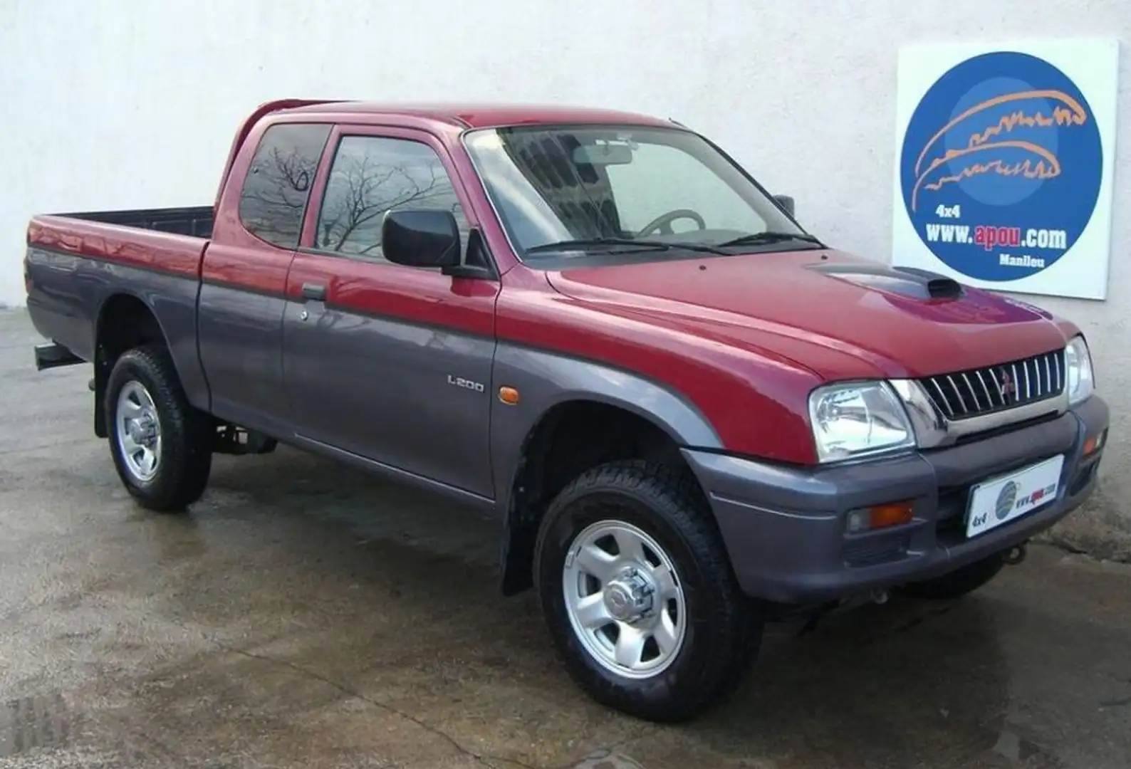 Mitsubishi L200 Club Cab 2.5TDI Invite 4x4 Wit - 2