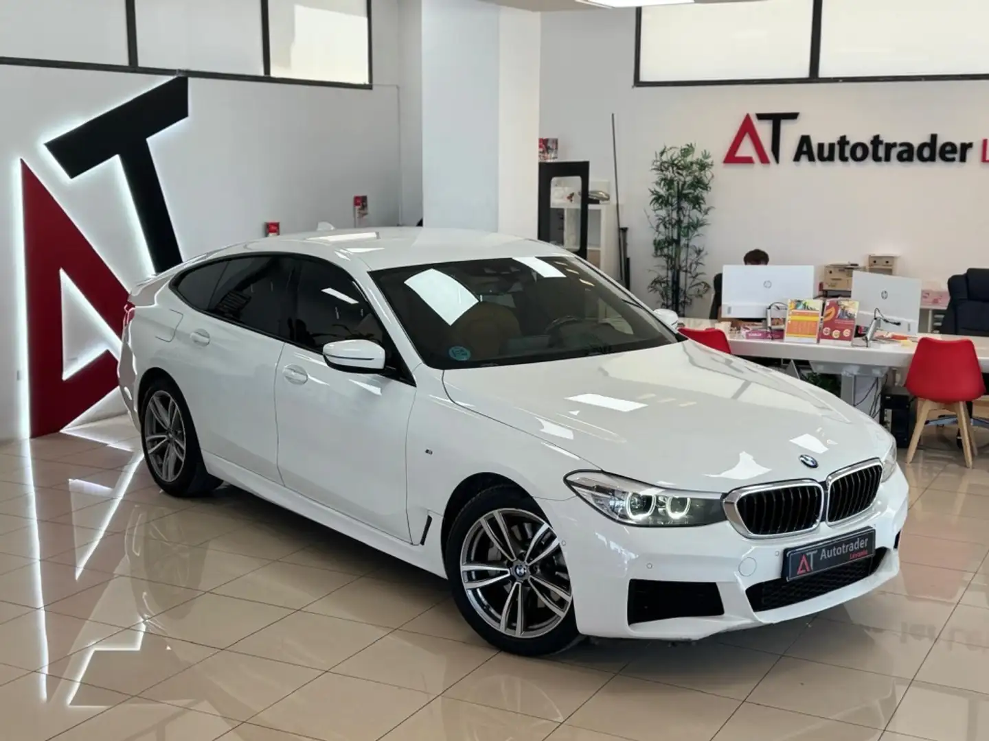 BMW 620 620dA Gran Turismo Blanc - 1