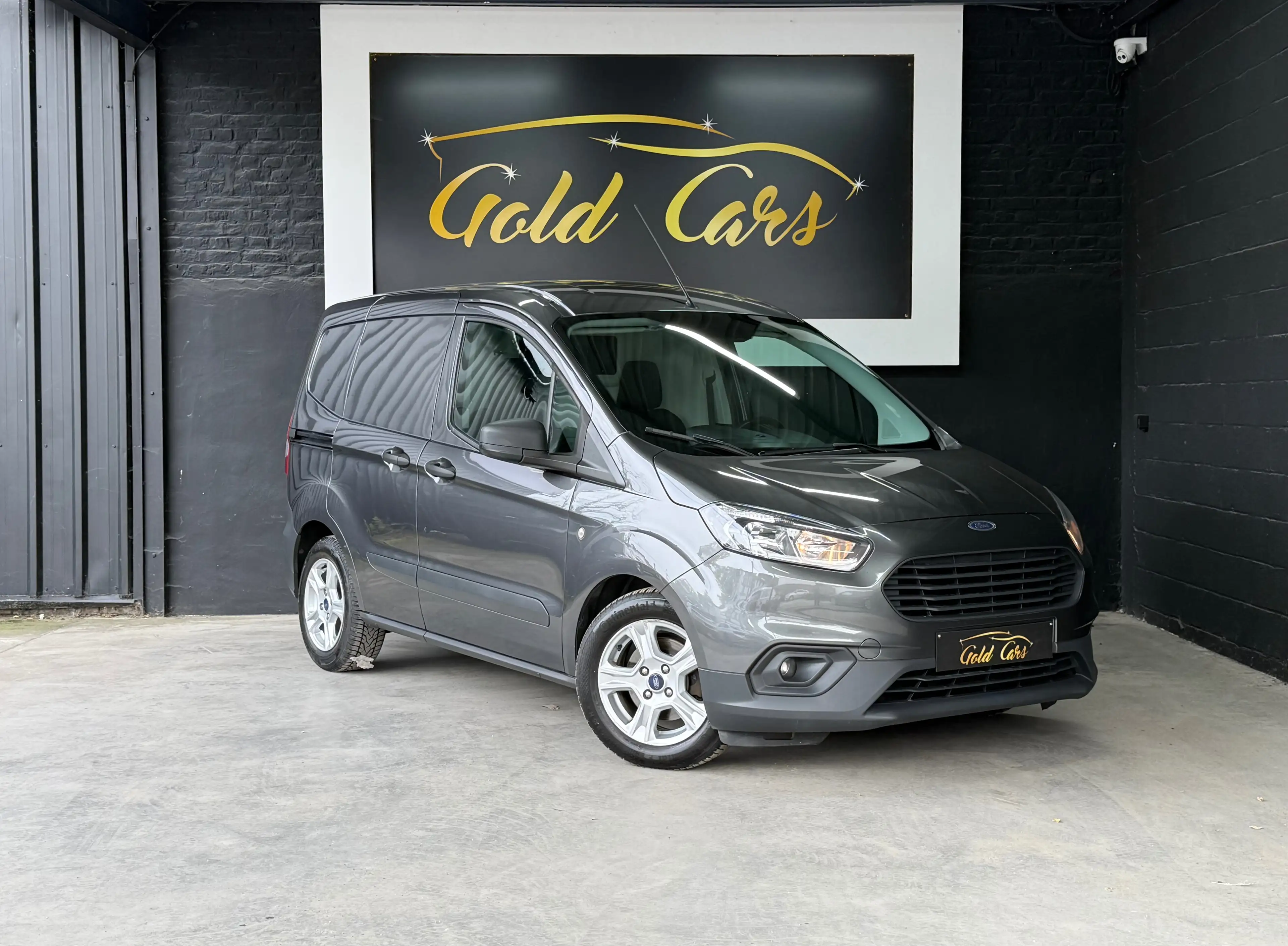 Ford Transit Courier 1.5 TDCi Ambiente (EU6.2) — photo 8