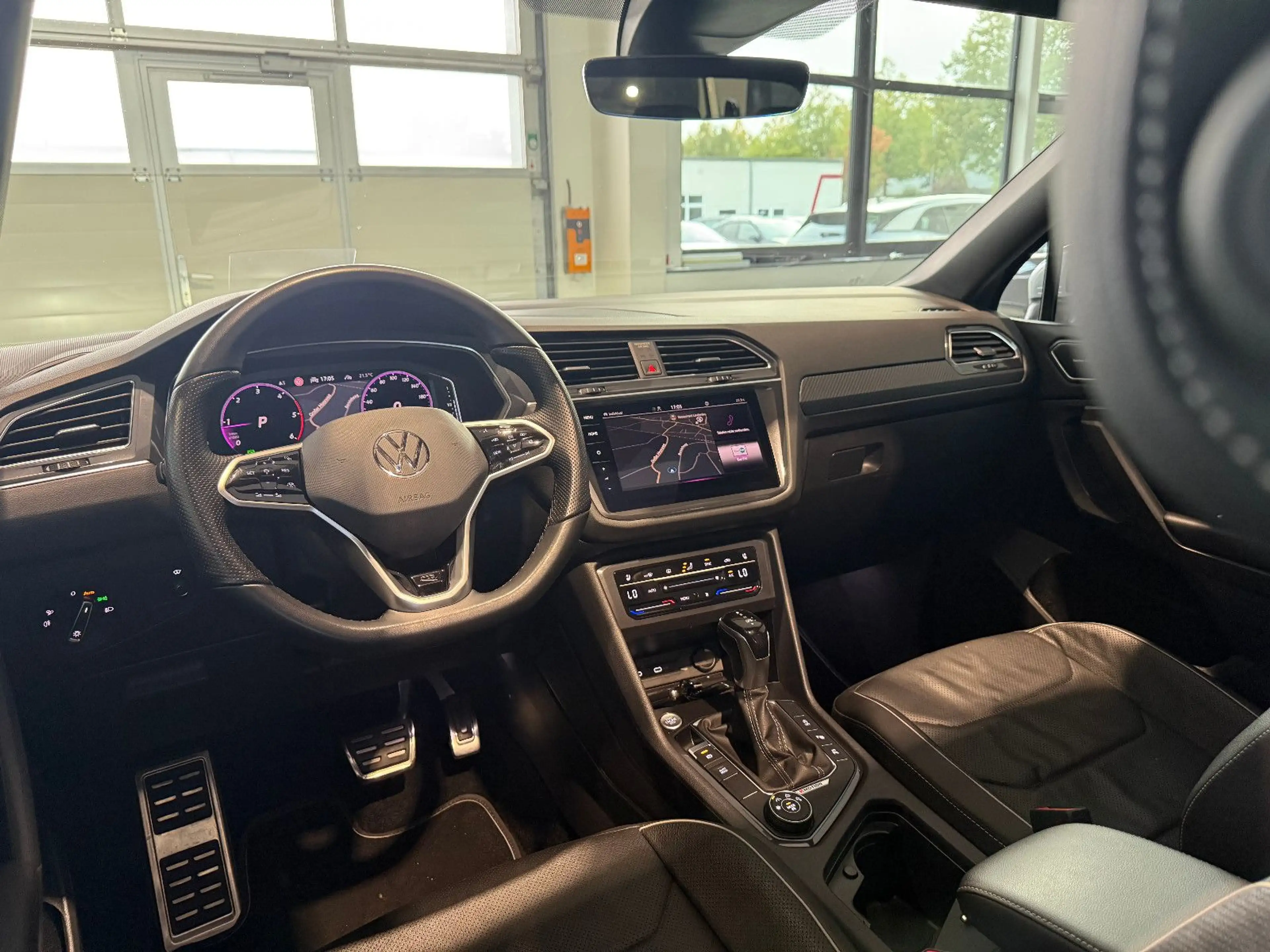 Volkswagen Tiguan Allspace Tiguan Allsp. R-Line 4M AID/MATRIX/PANO/360°/AHK — photo 11