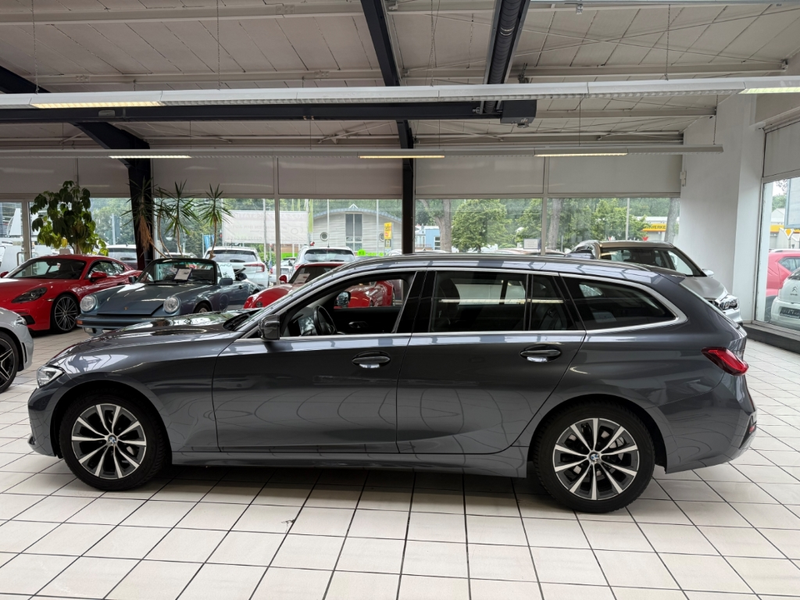 BMW 320 d Advantage Touring Laserlicht Scheckheft — photo 5