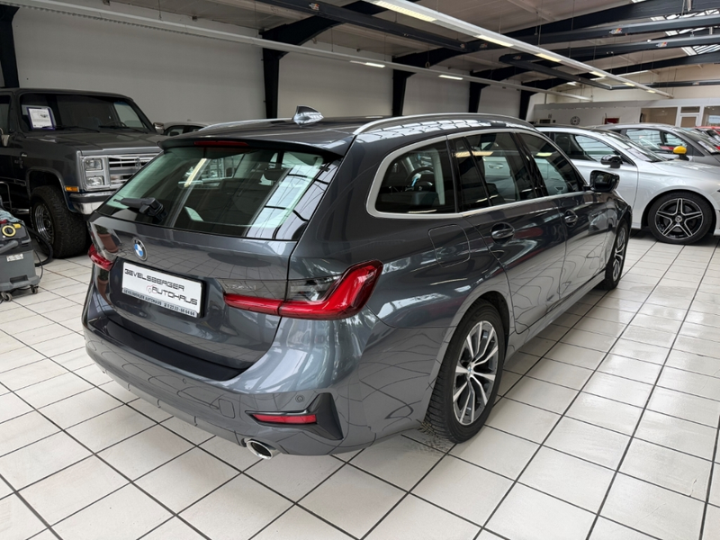 BMW 320 d Advantage Touring Laserlicht Scheckheft — photo 8