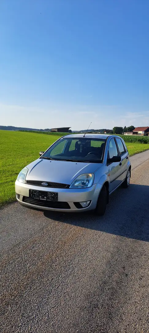 Ford Fiesta Ambiente 1,4 16V Alu 15" - 2