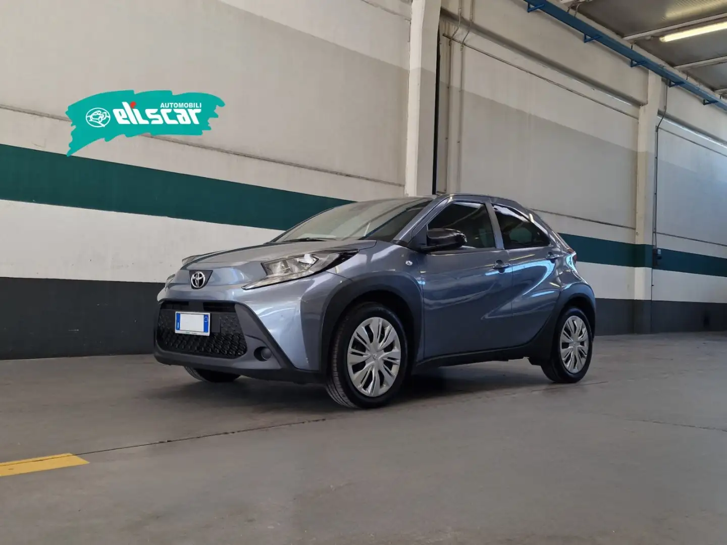 Toyota Aygo X 1.0 VVT-i 72 CV 5 porte Active Grau - 2