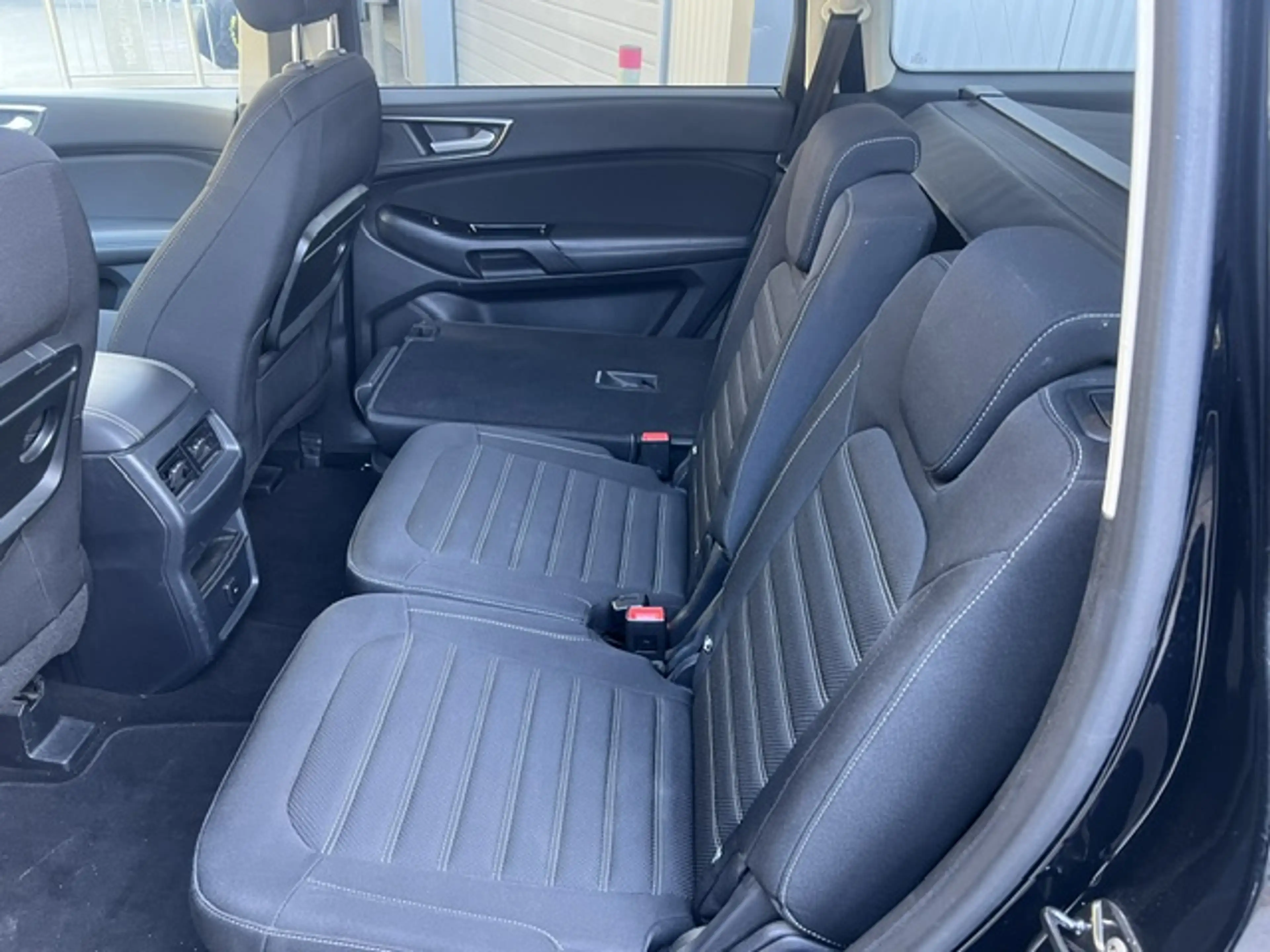 Ford Galaxy Titanium — photo 8