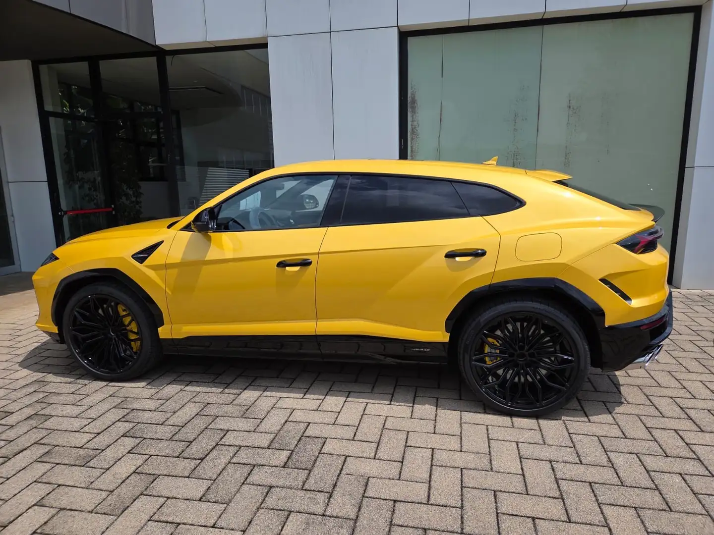 Lamborghini Urus SE IBRIDA NUOVA!!! SOLO NOLEGGIO/ONLY RENT - 1