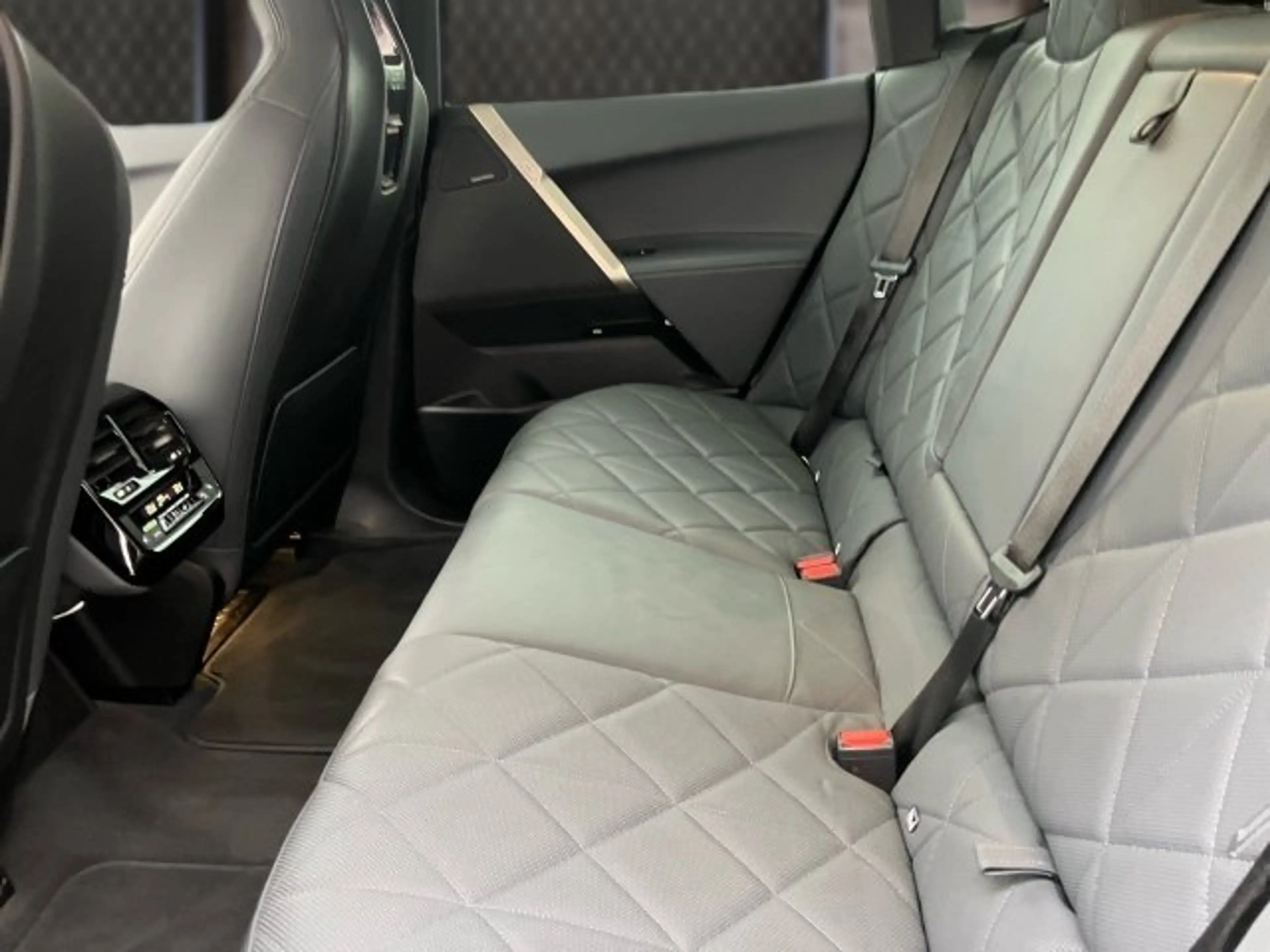 BMW iX xDrive40 I20 XE2 — photo 6