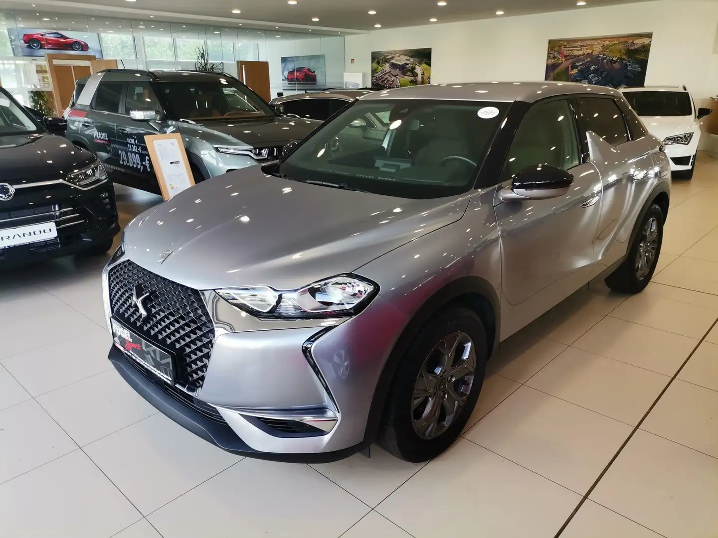 DS Automobiles DS 3 Crossback 1.2 Bastille Navi|Klimaaut.|PDC Grau - 2