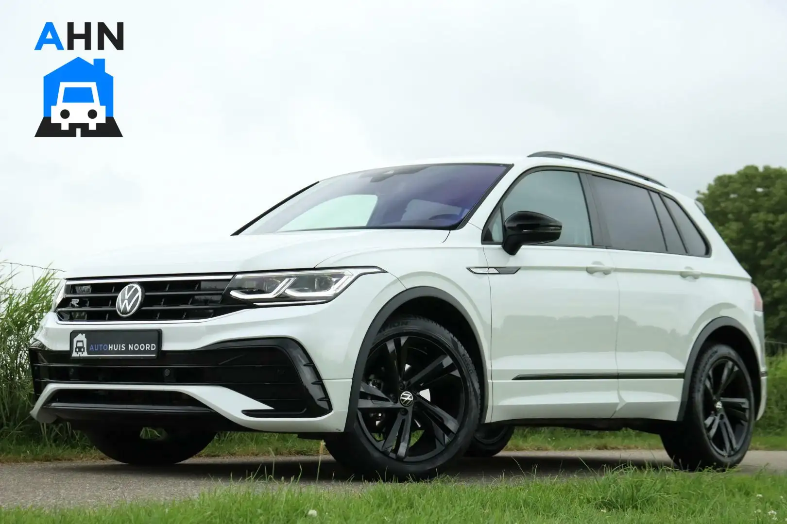 Volkswagen Tiguan 1.5 TSI / 2x R-Line / Black Style / Virtual Cockpi Wit - 1
