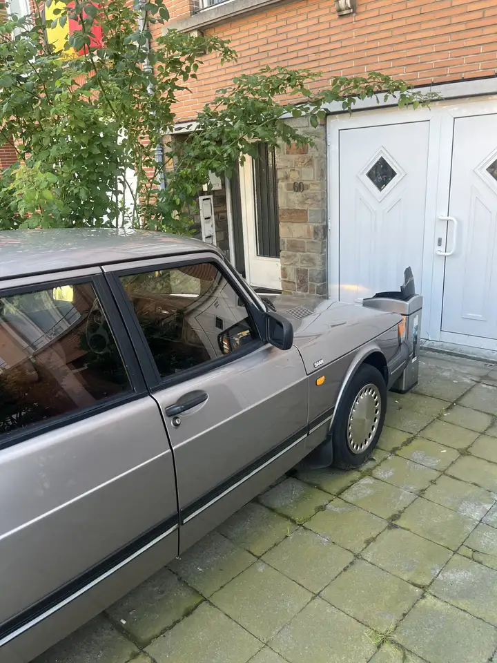 Saab 900, foto 4