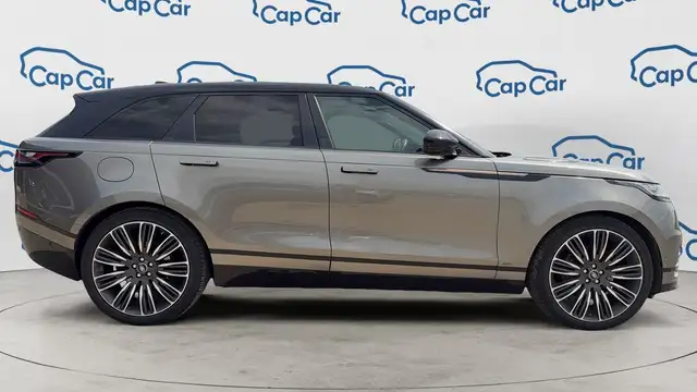 Land Rover Range Rover Velar view 4
