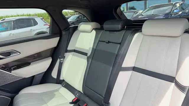 Land Rover Range Rover Velar view 9