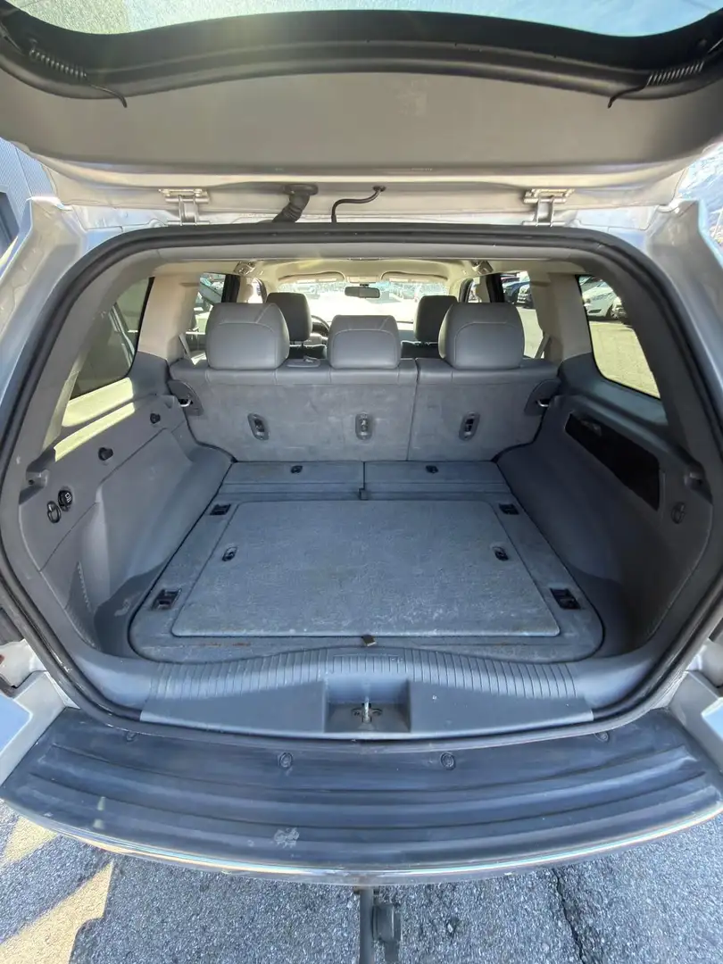 Jeep Grand Cherokee Grau - 2