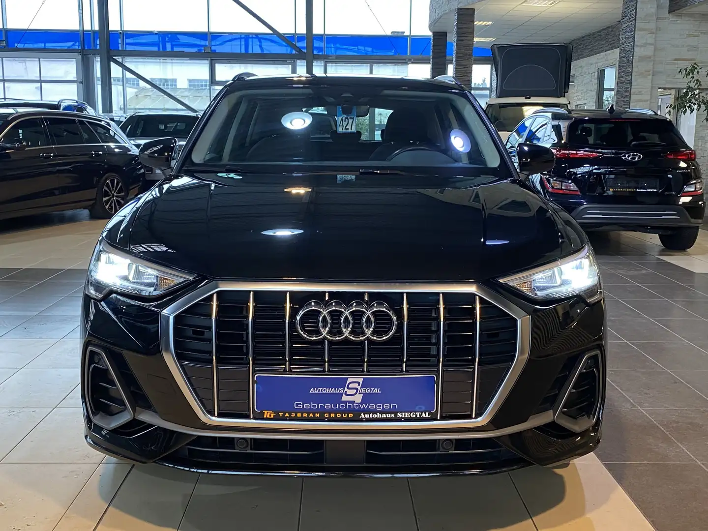 Audi Q3 45 TFSI*S-line*LED*SHZ-Navi*PDC* Schwarz - 2