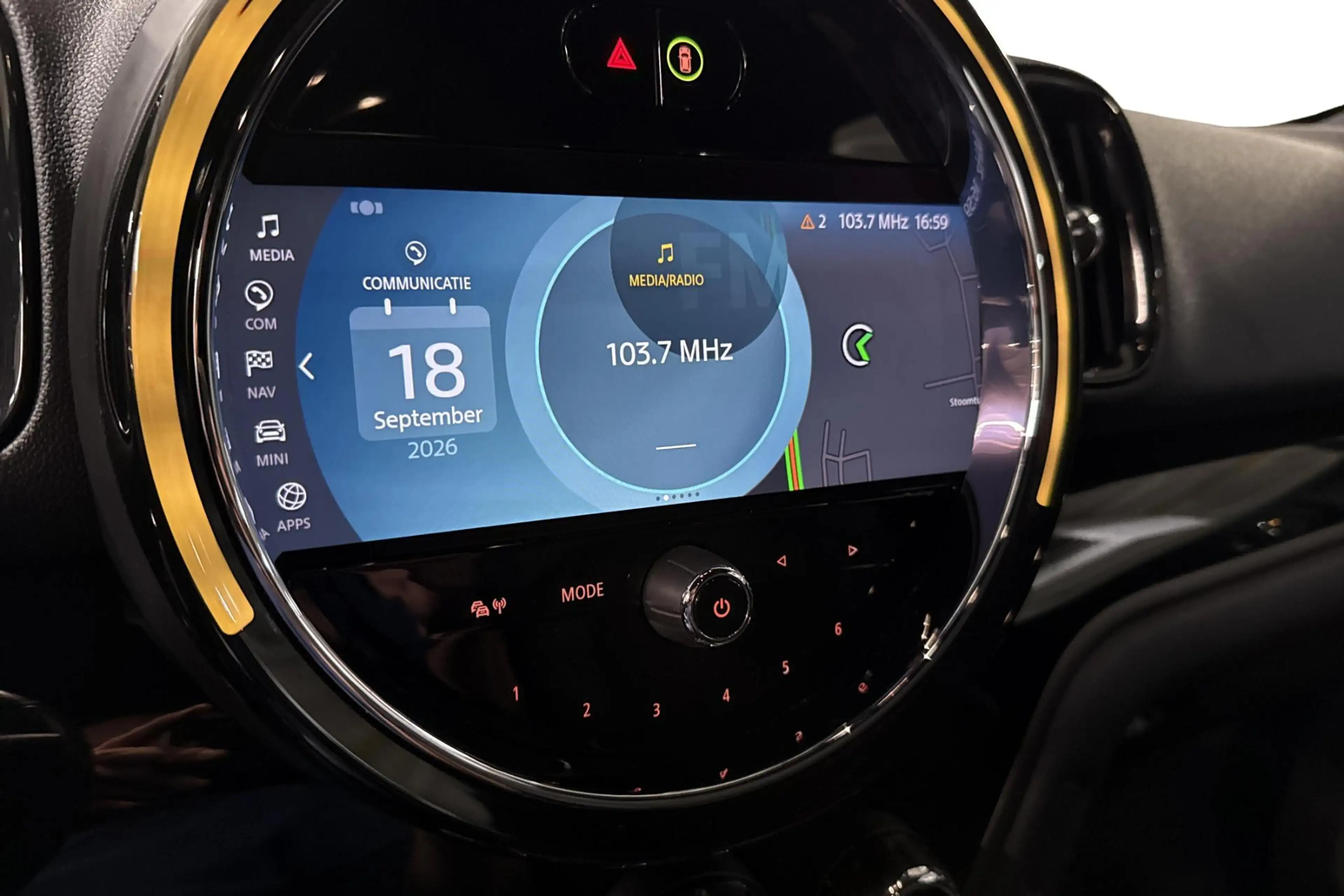 MINI Cooper Countryman (100 kW) — photo 14
