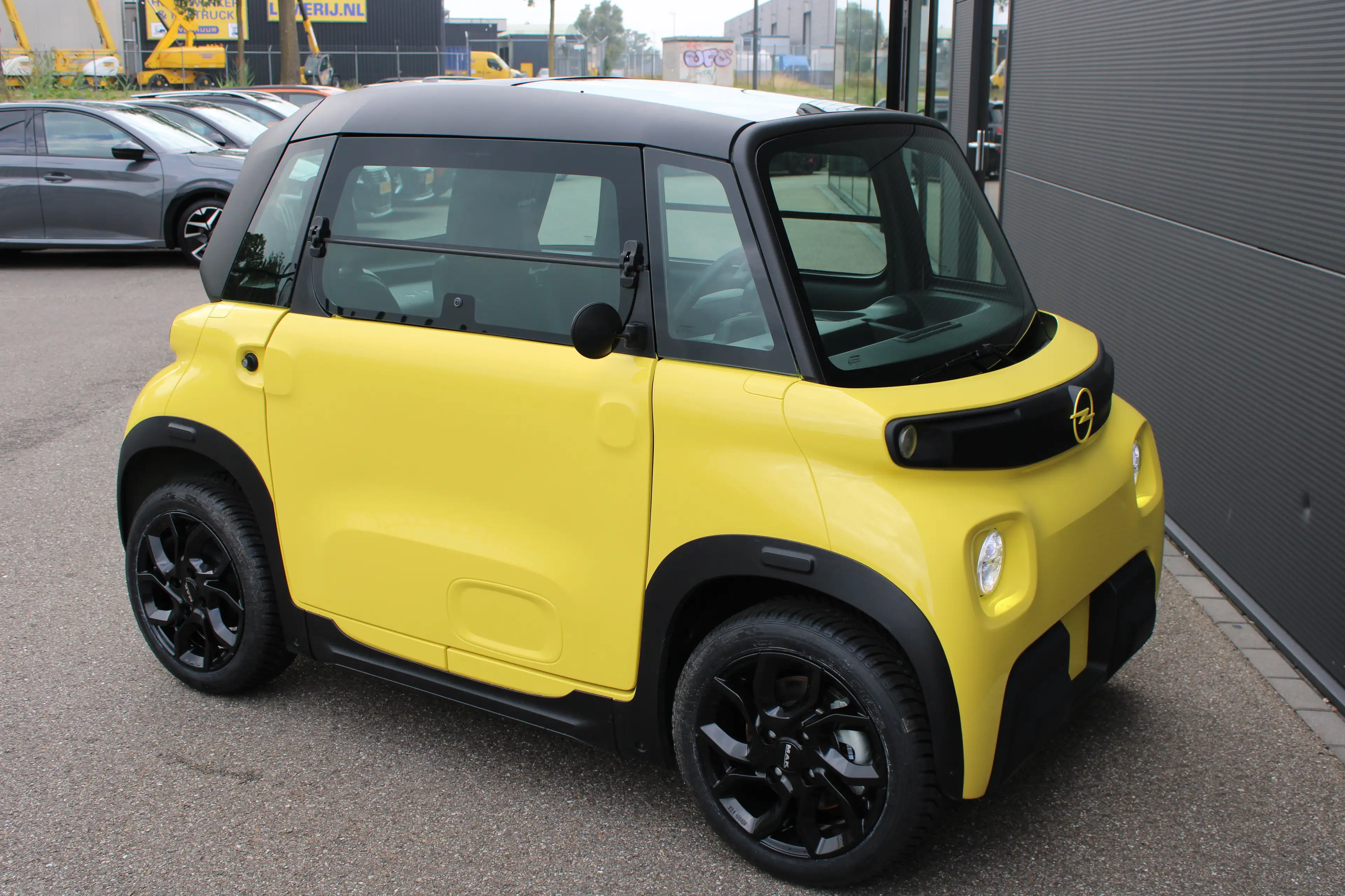Opel Rocks-e GS | Special yellow edition | Nieuw | Black Pack | — photo 10