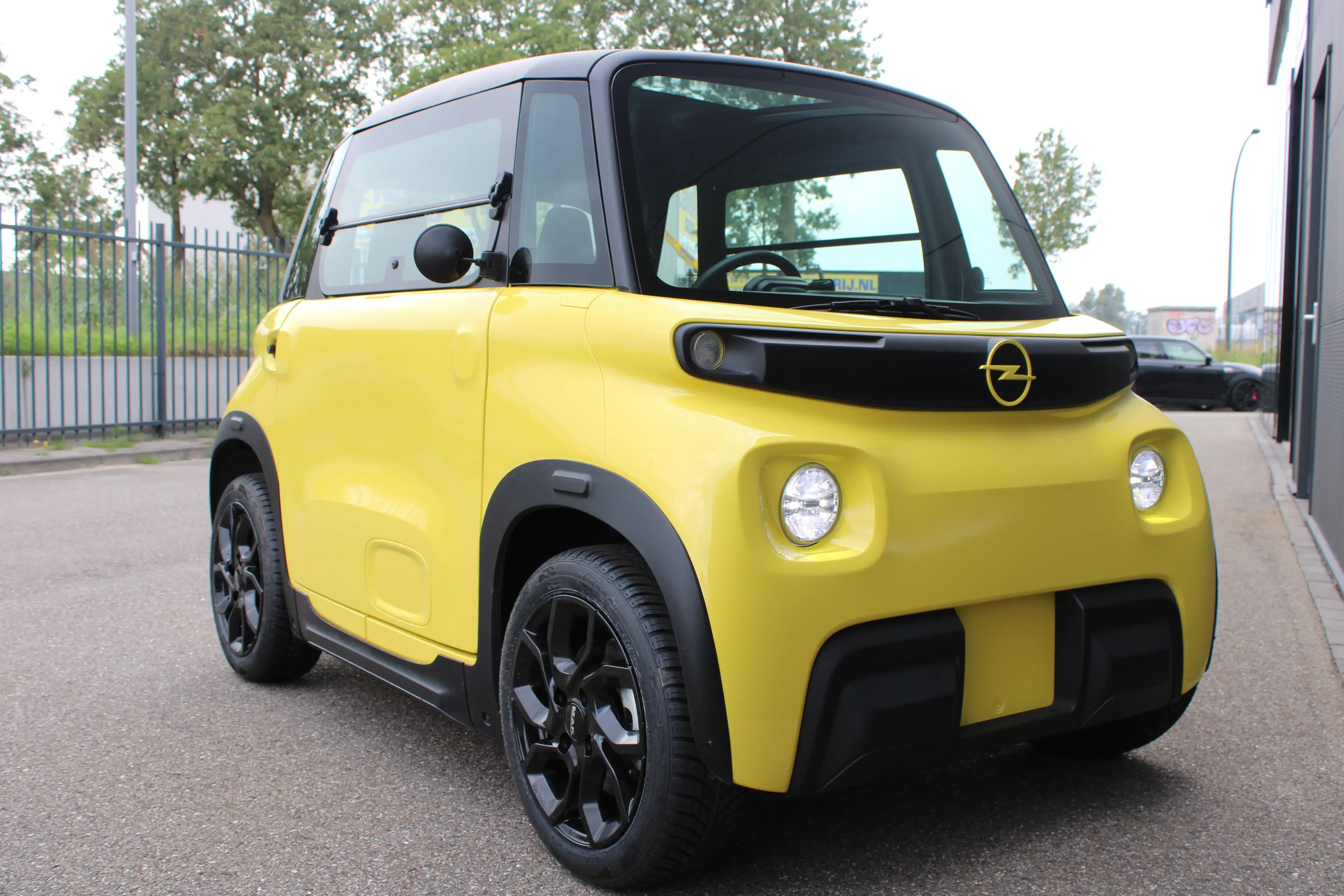 Opel Rocks-e GS | Special yellow edition | Nieuw | Black Pack | — photo 7