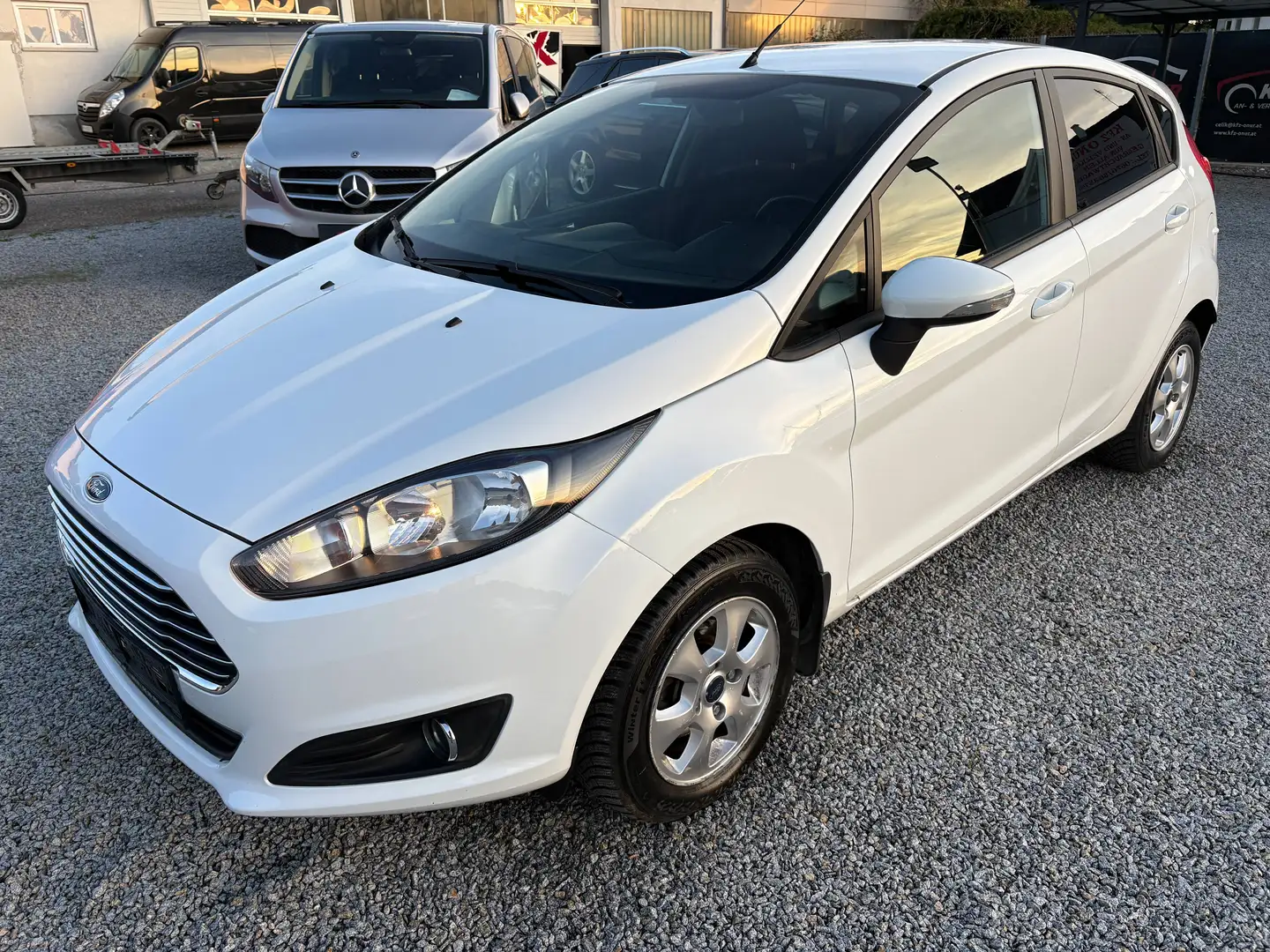 Ford Fiesta Fiesta 1,25 Trend*GUTER ZUSTAND*WENIG KM Weiß - 2