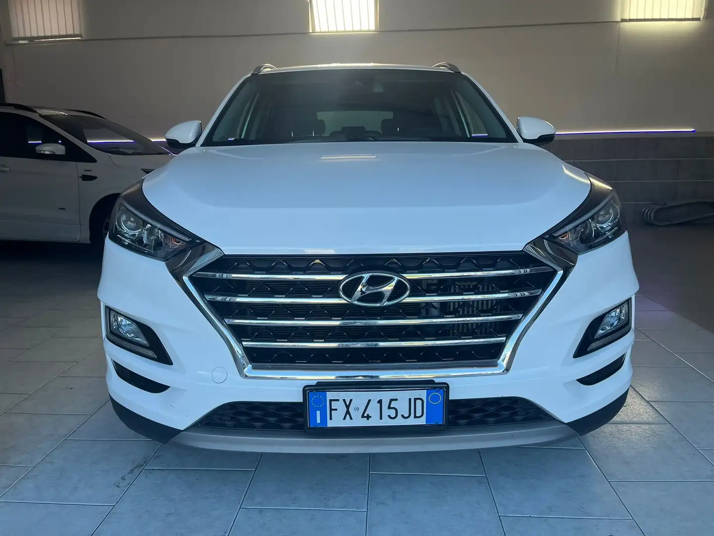 Hyundai TUCSON Tucson 1.6 crdi 48V Xprime Techno Pack 115cv my20 Bianco - 2