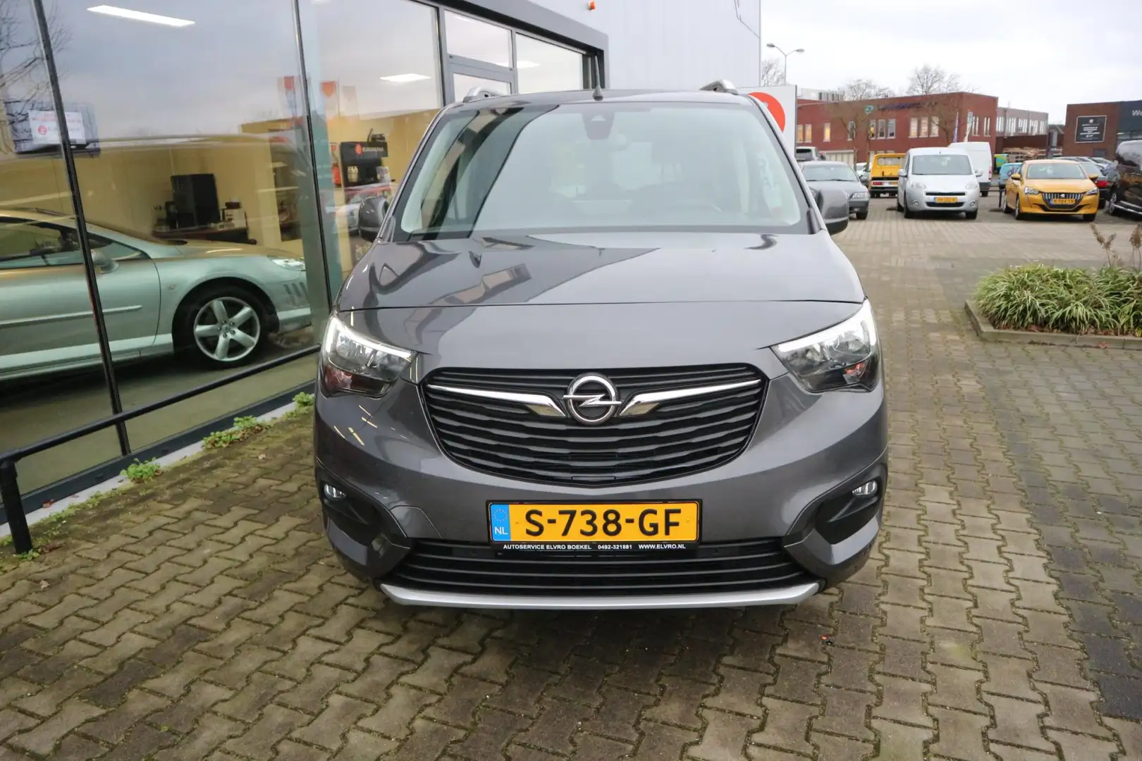 Opel Combo Life 1.2 Turbo L1H1 Edition NAVI PANORAMA PDC V+A CLIMA Grijs - 2