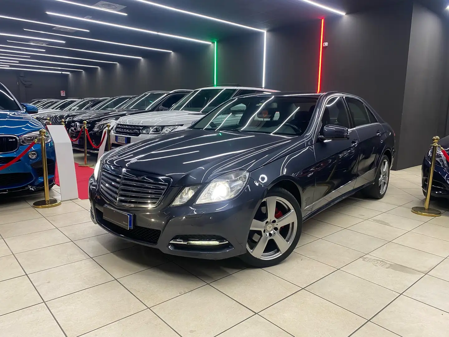 Mercedes-Benz E 200 cdi be Avantgarde AMG Gris - 1