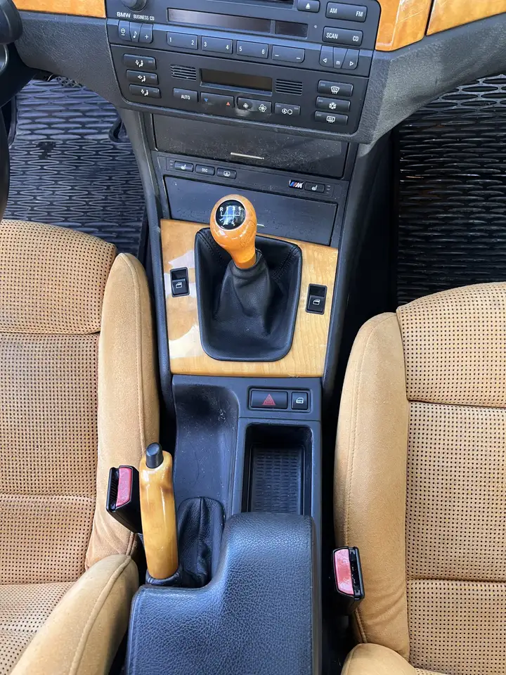 BMW 320i, foto 7