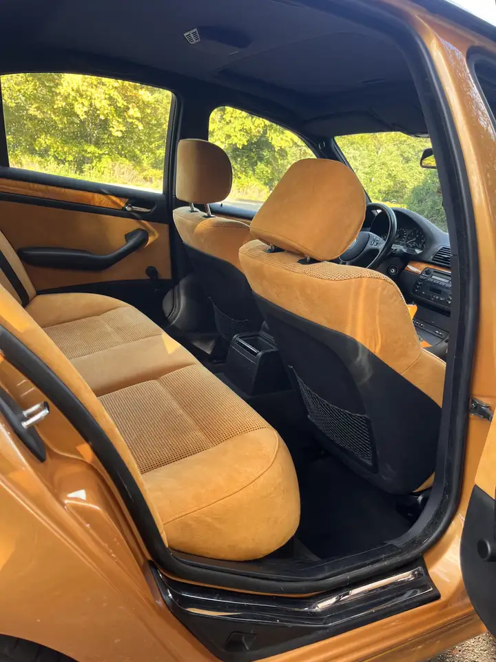 BMW 320i, foto 8