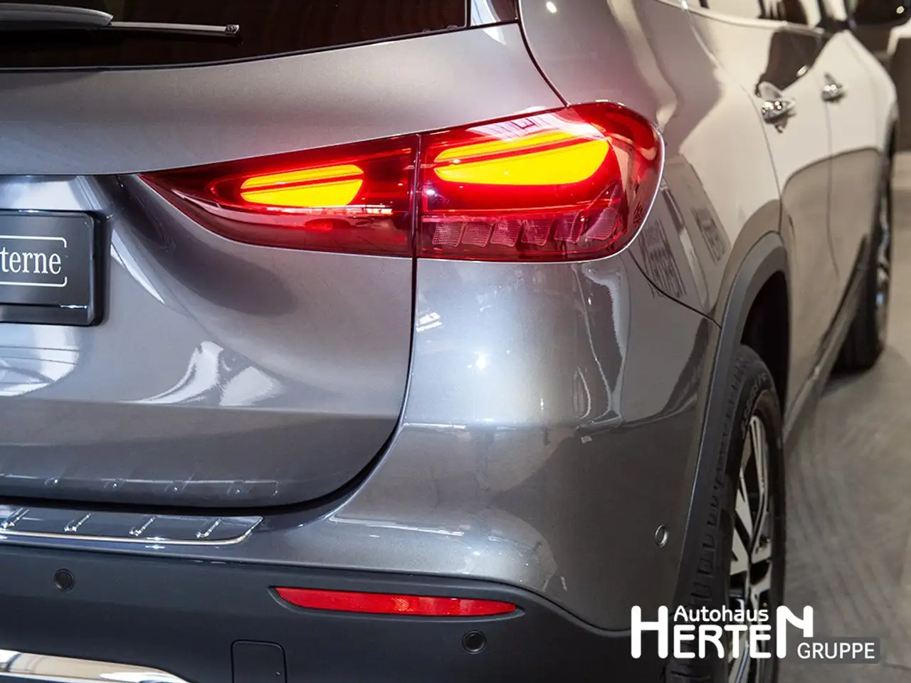 Mercedes-Benz GLA 180 PROGRESSIVE+WINTER.P+18"+AMBI+R.KAMERA 14